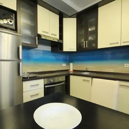 Kristijan Apartment *